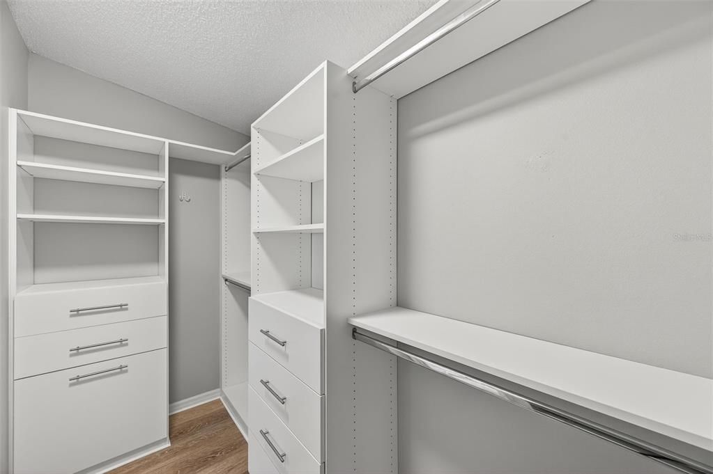 For Sale: $575,000 (2 beds, 2 baths, 1465 Square Feet)