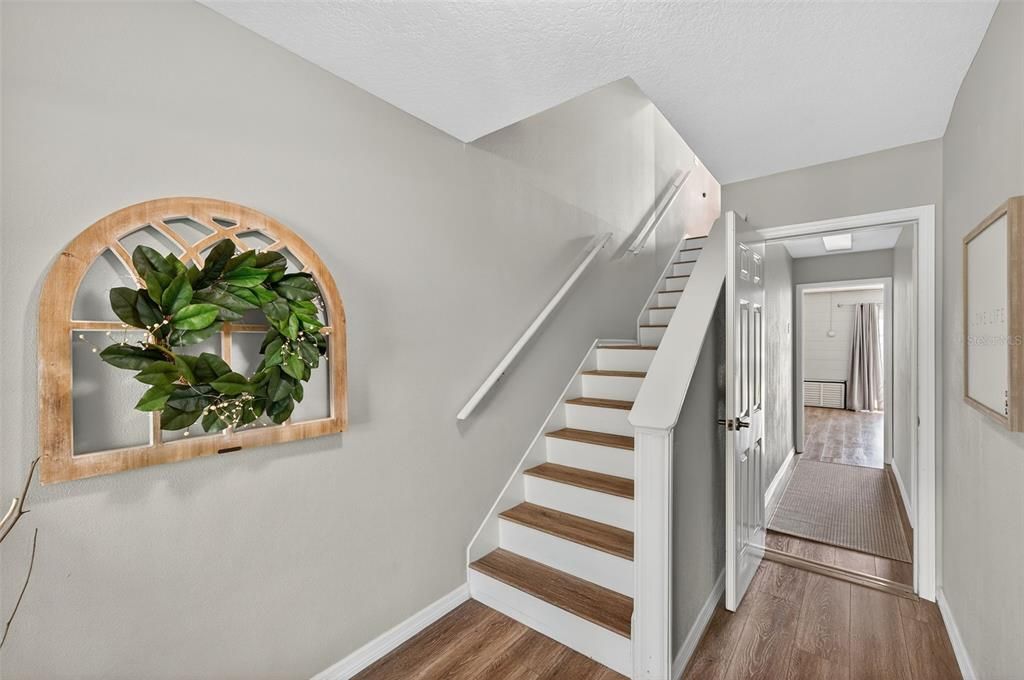 For Sale: $575,000 (2 beds, 2 baths, 1465 Square Feet)