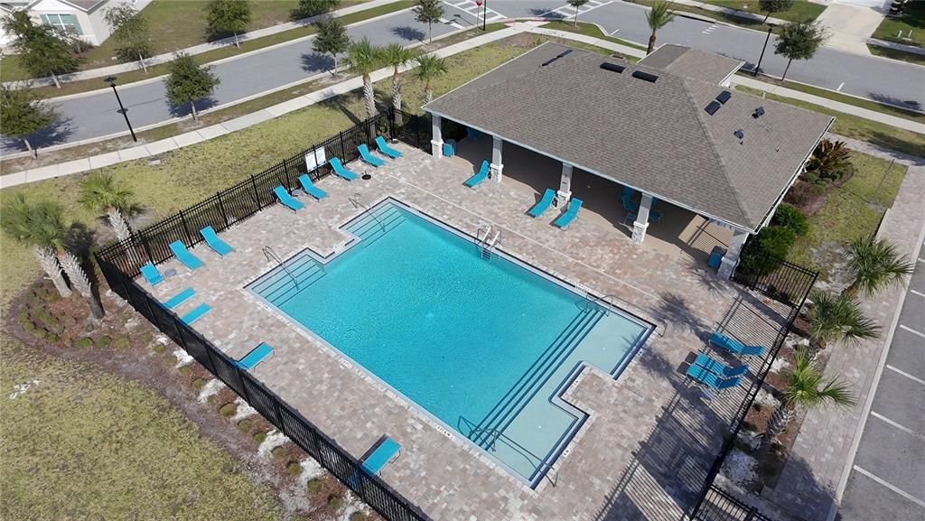 На продажу: $410,000 (4 спален, 2 ванн, 1830 Квадратных фут)