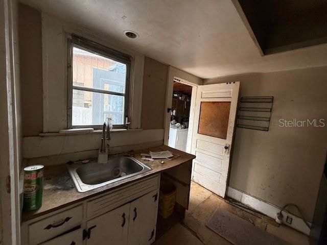 На продажу: $239,900 (3 спален, 2 ванн, 1152 Квадратных фут)