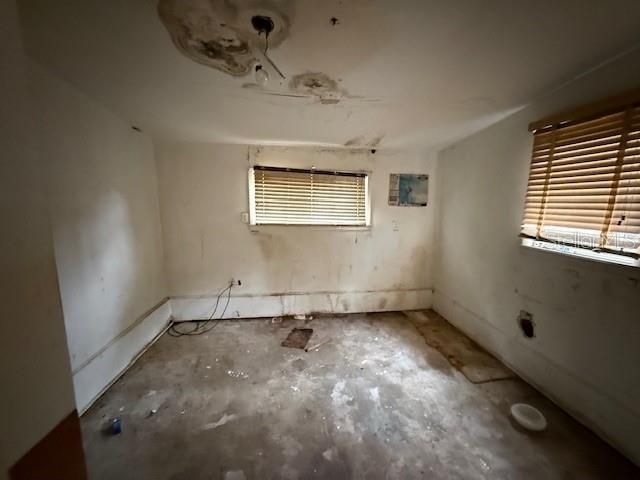 На продажу: $239,900 (3 спален, 2 ванн, 1152 Квадратных фут)