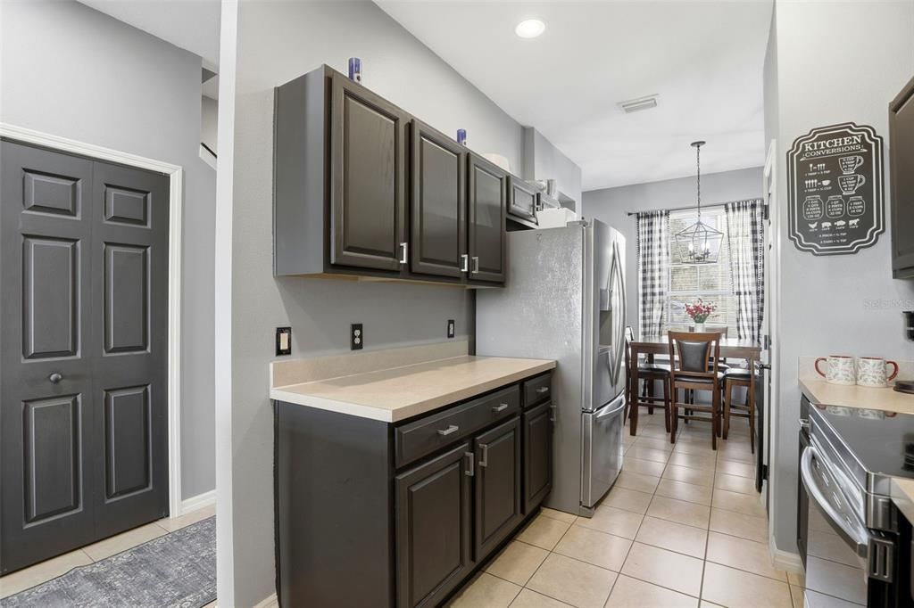 For Sale: $310,000 (3 beds, 2 baths, 1696 Square Feet)