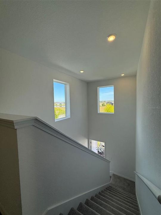 For Rent: $2,400 (4 beds, 2 baths, 2028 Square Feet)