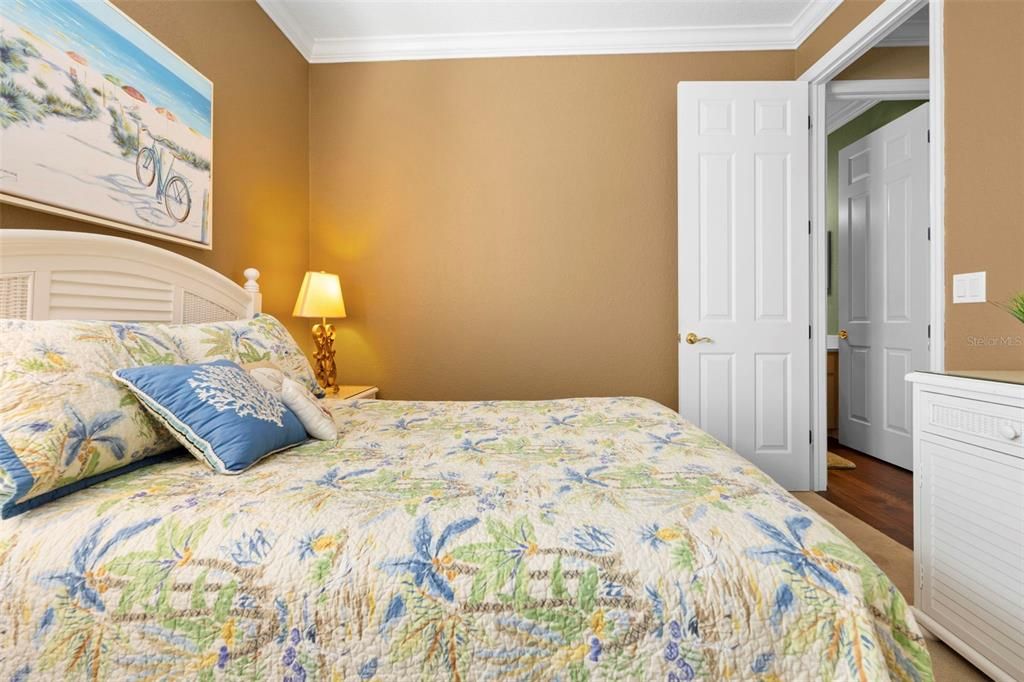 На продажу: $339,900 (2 спален, 2 ванн, 1822 Квадратных фут)