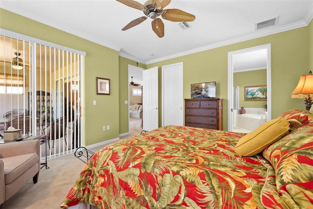 На продажу: $339,900 (2 спален, 2 ванн, 1822 Квадратных фут)