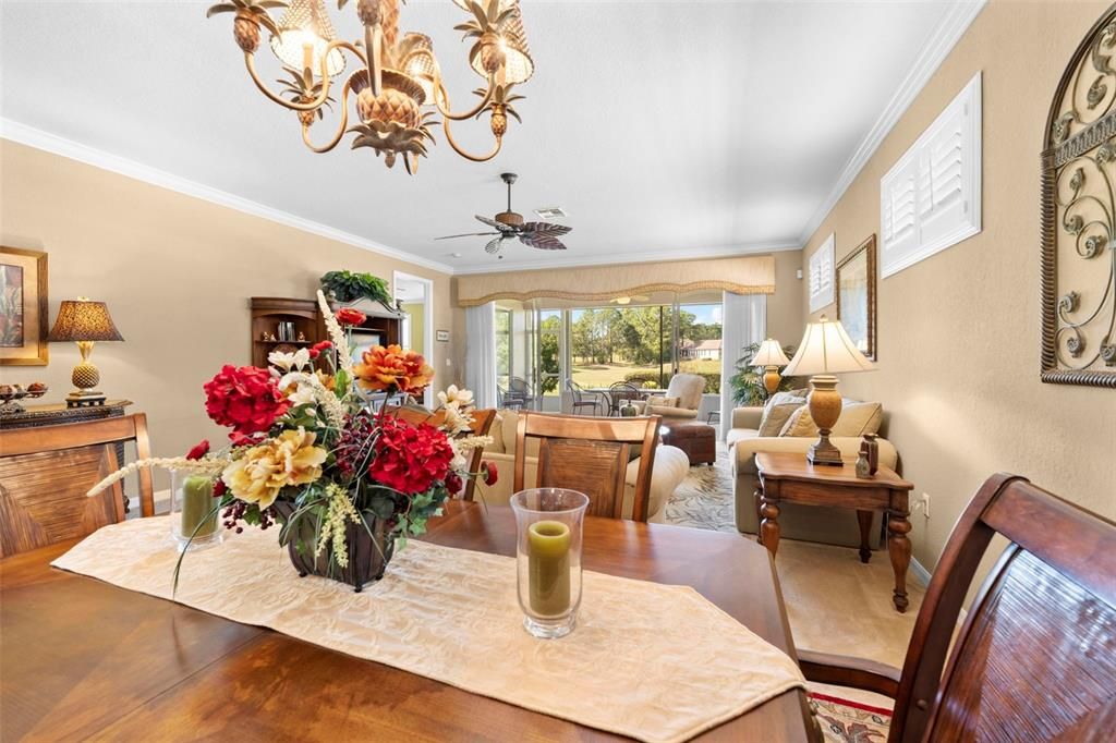 На продажу: $339,900 (2 спален, 2 ванн, 1822 Квадратных фут)