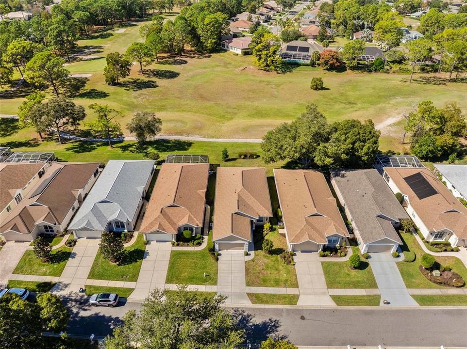 На продажу: $339,900 (2 спален, 2 ванн, 1822 Квадратных фут)