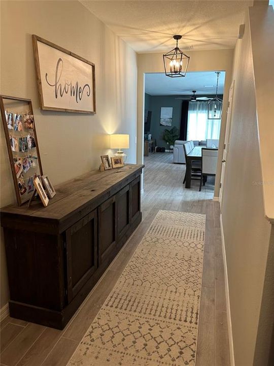 待售: $375,000 (5 贝兹, 3 浴室, 2372 平方英尺)