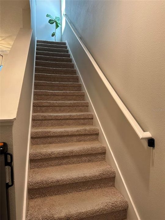 待售: $375,000 (5 贝兹, 3 浴室, 2372 平方英尺)