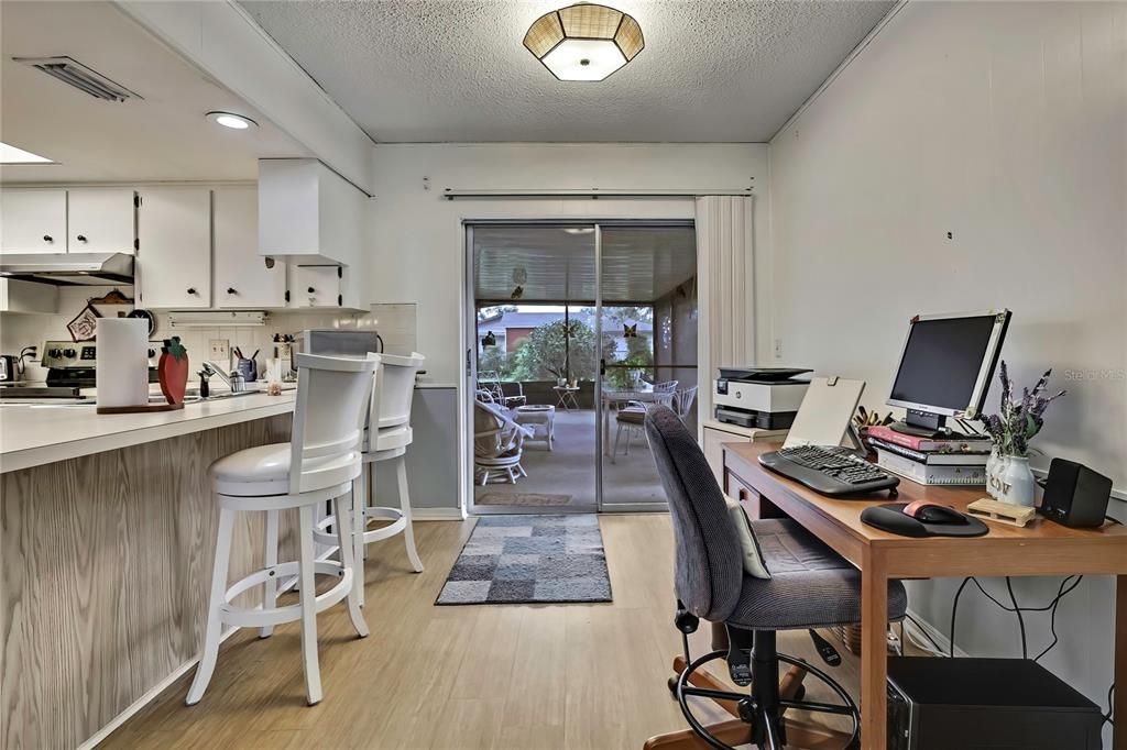 待售: $289,000 (2 贝兹, 2 浴室, 1450 平方英尺)