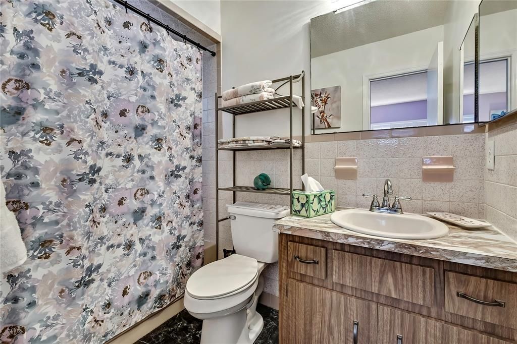 待售: $289,000 (2 贝兹, 2 浴室, 1450 平方英尺)