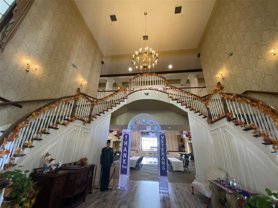 For Sale: $225,000 (2 beds, 2 baths, 1032 Square Feet)