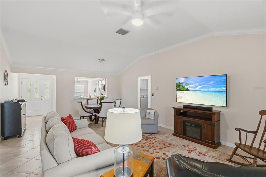 En Venta: $589,000 (3 camas, 2 baños, 1678 Pies cuadrados)