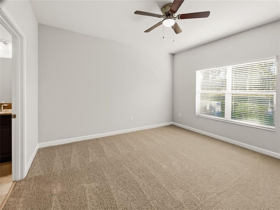 For Sale: $295,000 (2 beds, 2 baths, 1374 Square Feet)