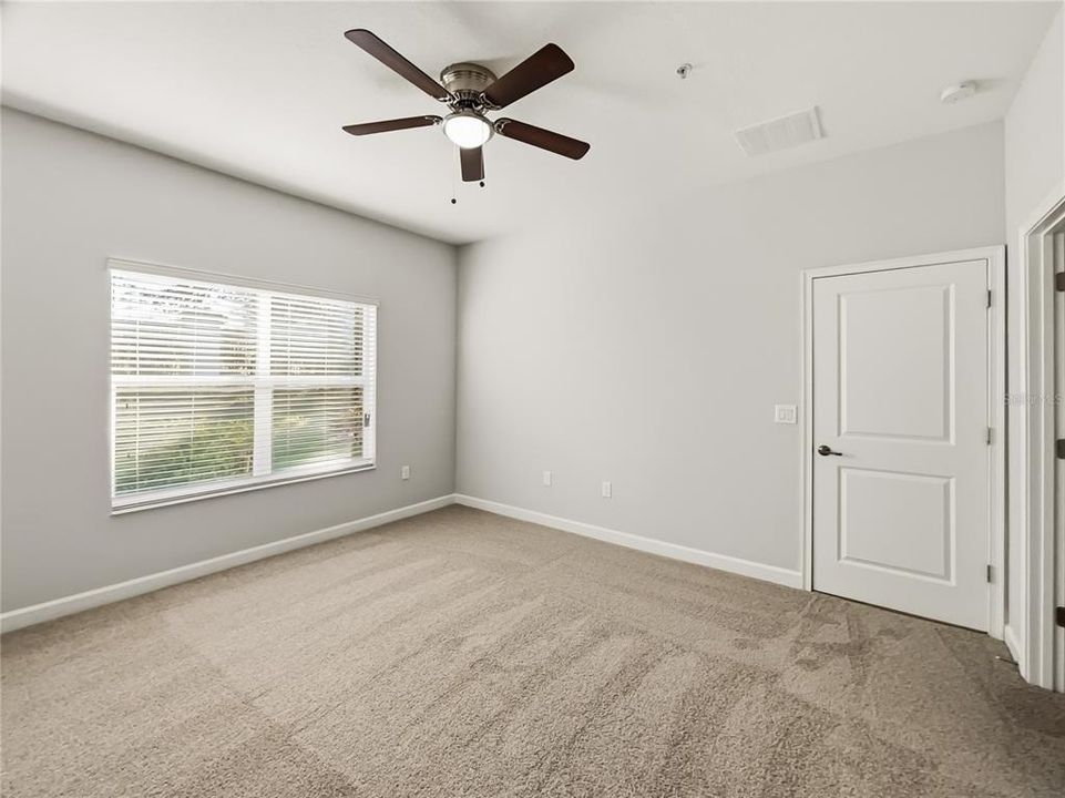 For Sale: $295,000 (2 beds, 2 baths, 1374 Square Feet)