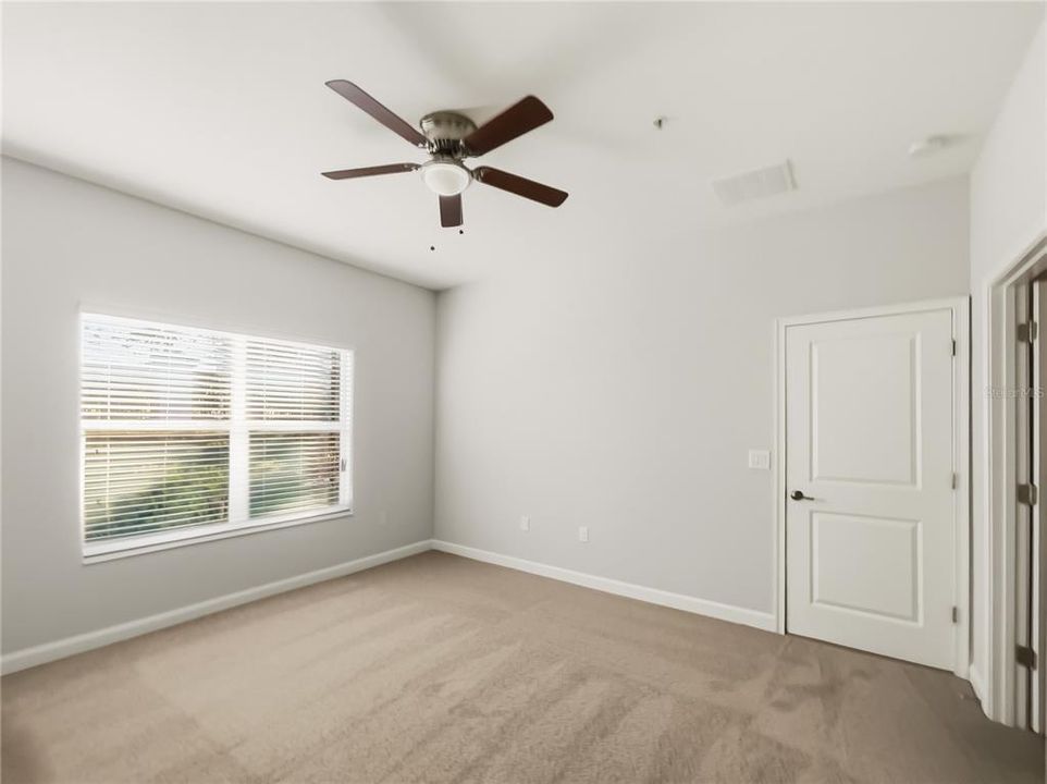 For Sale: $295,000 (2 beds, 2 baths, 1374 Square Feet)