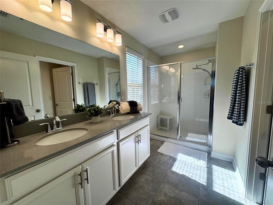 Active With Contract: $514,990 (4 beds, 3 baths, 2042 Square Feet)