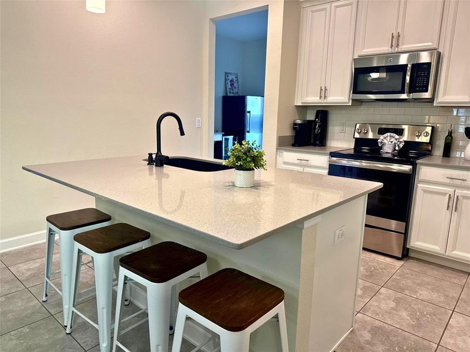 Active With Contract: $514,990 (4 beds, 3 baths, 2042 Square Feet)