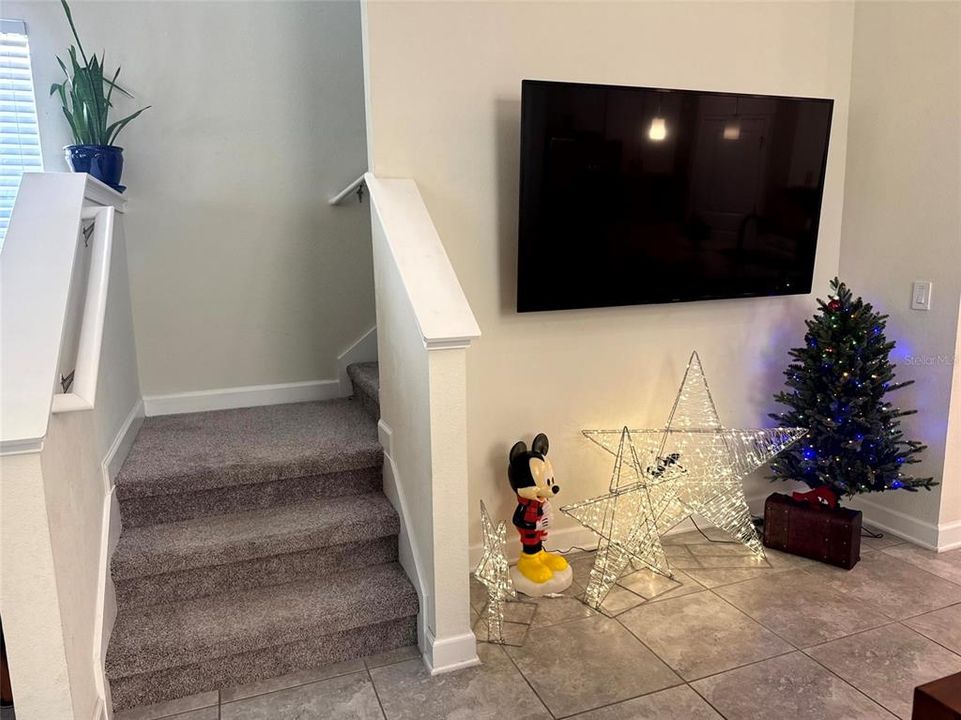 Active With Contract: $514,990 (4 beds, 3 baths, 2042 Square Feet)