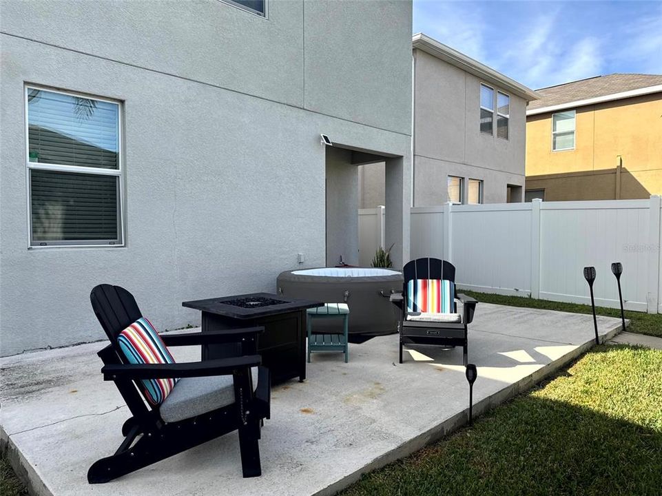 Active With Contract: $514,990 (4 beds, 3 baths, 2042 Square Feet)