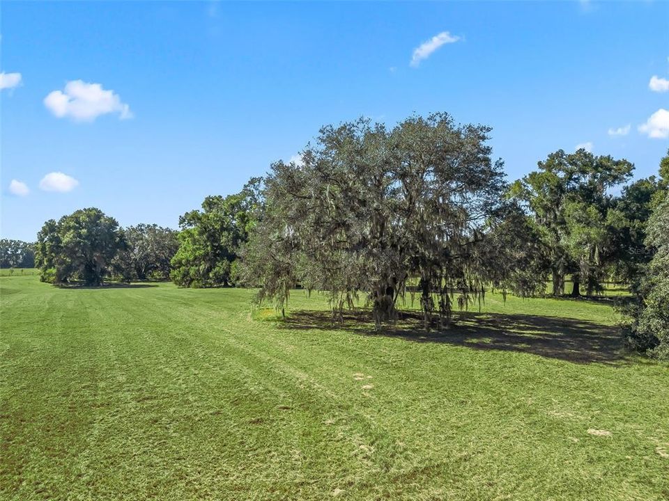 待售: $549,000 (15.20 acres)