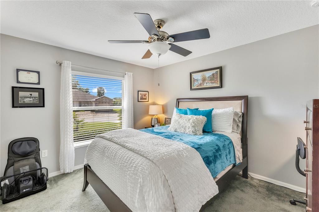 Под контрактом: $285,000 (2 спален, 2 ванн, 1249 Квадратных фут)