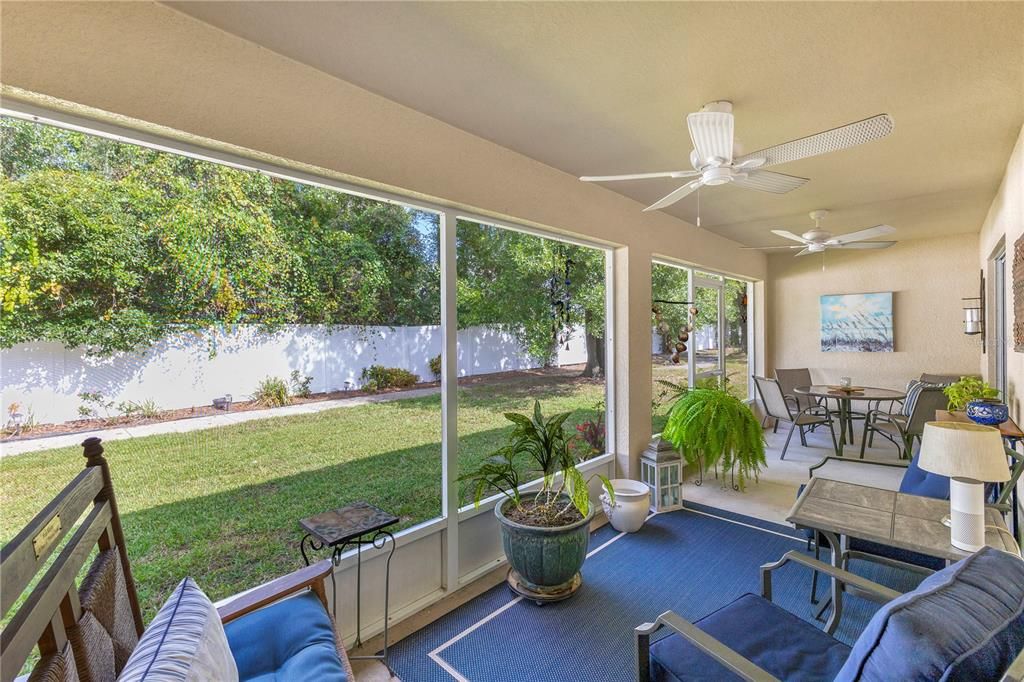 Под контрактом: $285,000 (2 спален, 2 ванн, 1249 Квадратных фут)