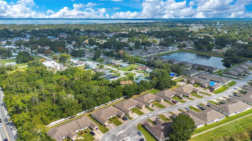 Под контрактом: $285,000 (2 спален, 2 ванн, 1249 Квадратных фут)