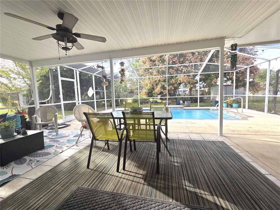 For Sale: $365,000 (3 beds, 2 baths, 1344 Square Feet)