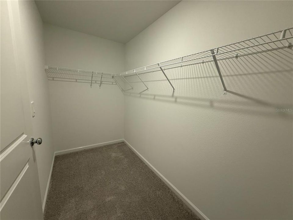 В аренду: $2,100 (4 спален, 2 ванн, 1879 Квадратных фут)