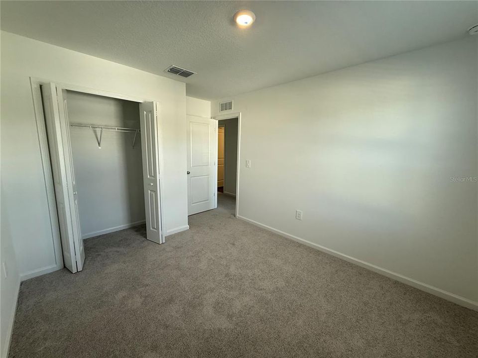 В аренду: $2,100 (4 спален, 2 ванн, 1879 Квадратных фут)