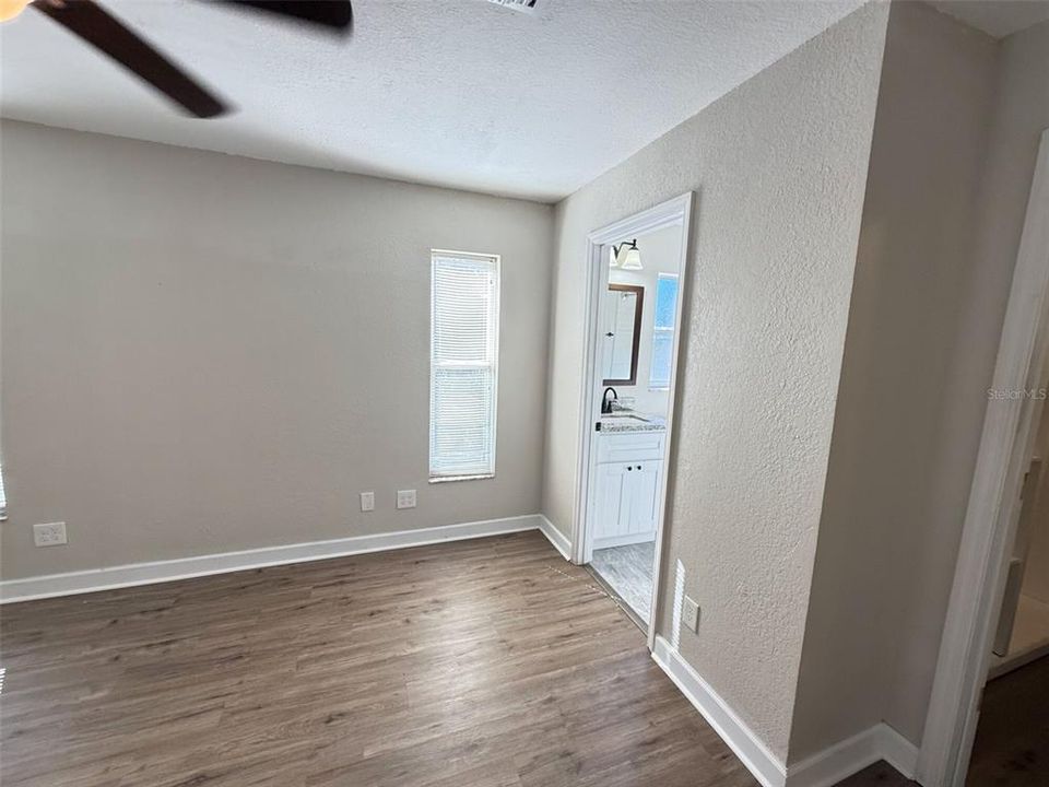 出租: $2,795 (3 贝兹, 3 浴室, 2184 平方英尺)