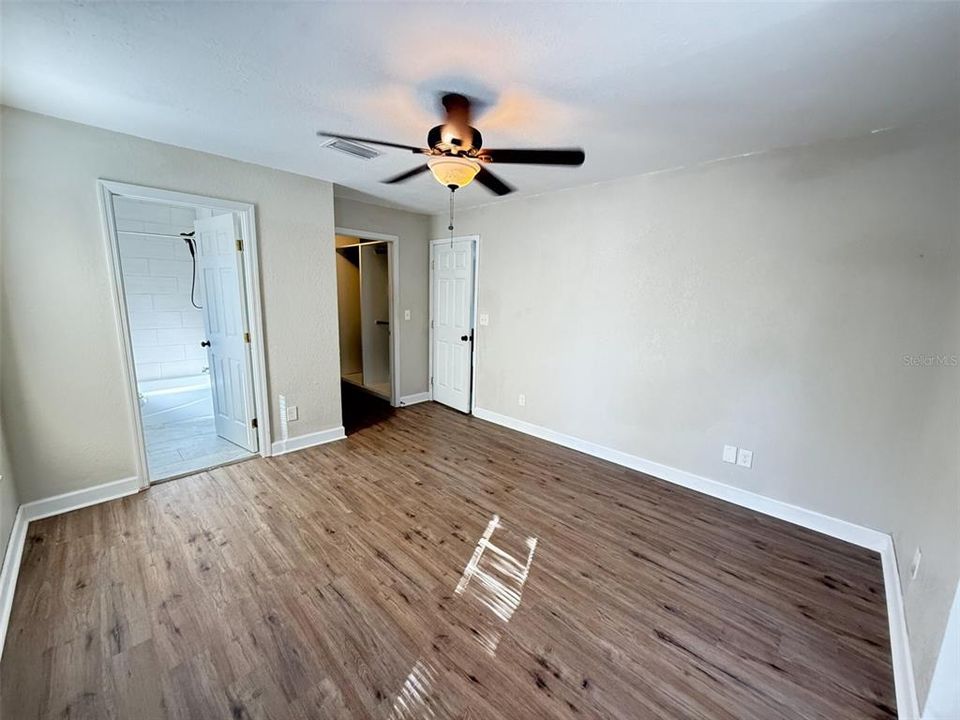 出租: $2,795 (3 贝兹, 3 浴室, 2184 平方英尺)