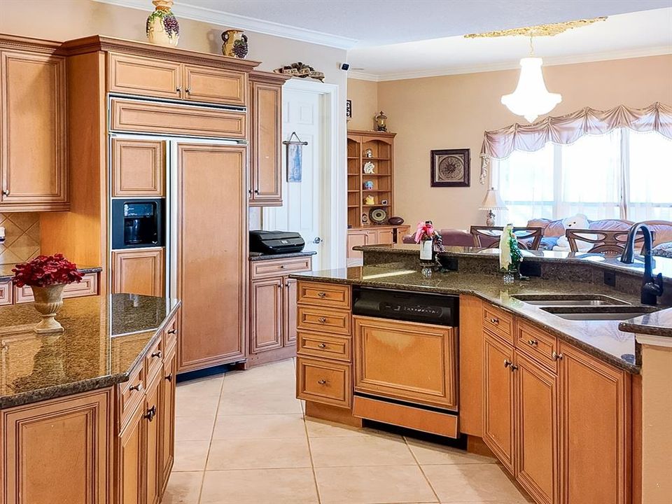 待售: $1,225,000 (4 贝兹, 3 浴室, 3585 平方英尺)