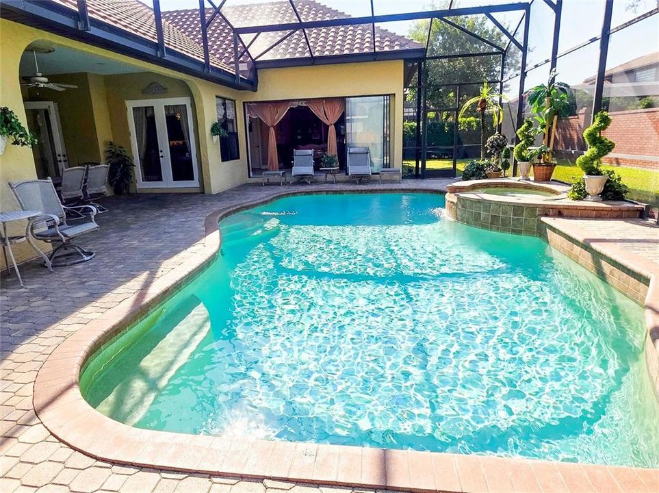 待售: $1,225,000 (4 贝兹, 3 浴室, 3585 平方英尺)