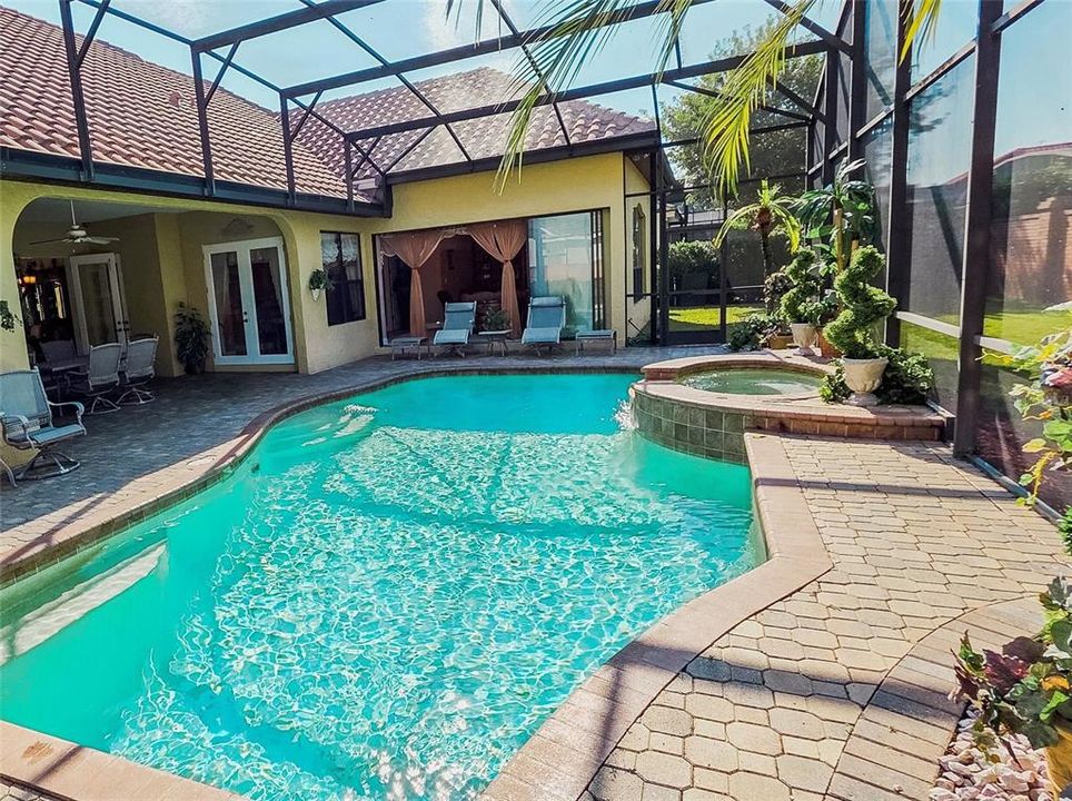 待售: $1,225,000 (4 贝兹, 3 浴室, 3585 平方英尺)