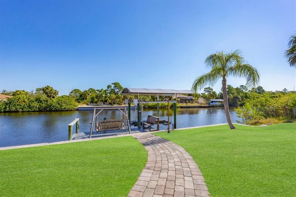 For Sale: $675,000 (3 beds, 2 baths, 1872 Square Feet)