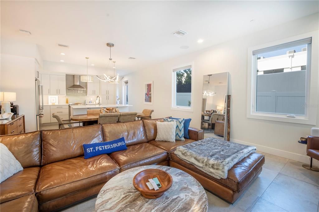 For Rent: $5,500 (3 beds, 2 baths, 2522 Square Feet)