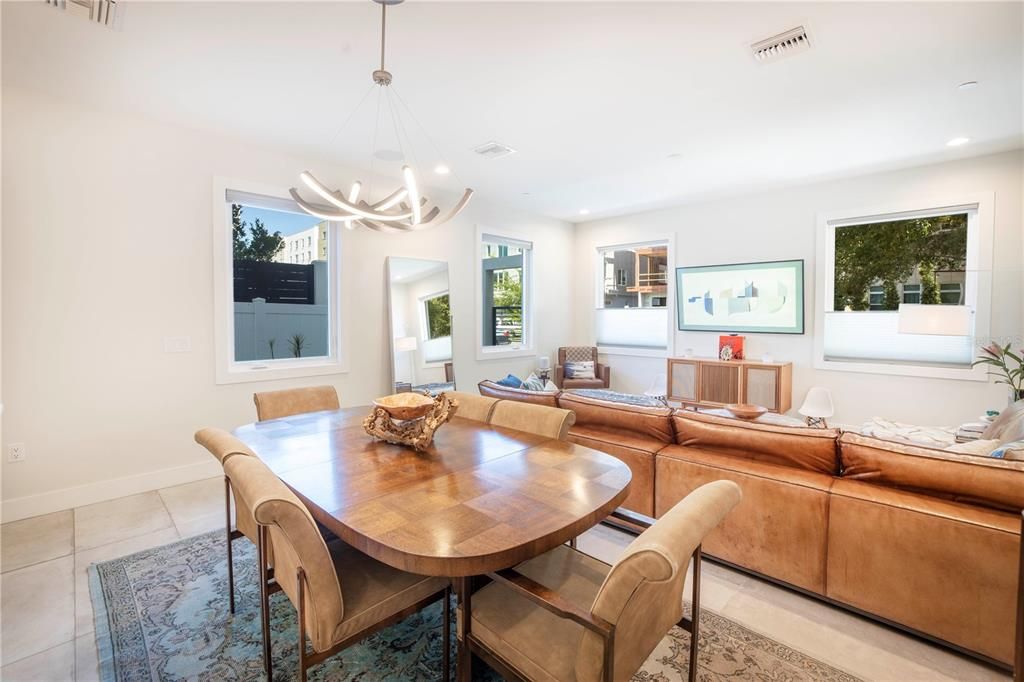 For Rent: $5,500 (3 beds, 2 baths, 2522 Square Feet)