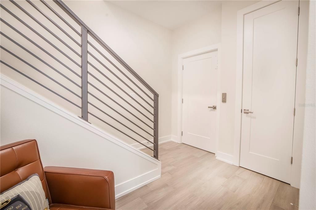 For Rent: $5,500 (3 beds, 2 baths, 2522 Square Feet)