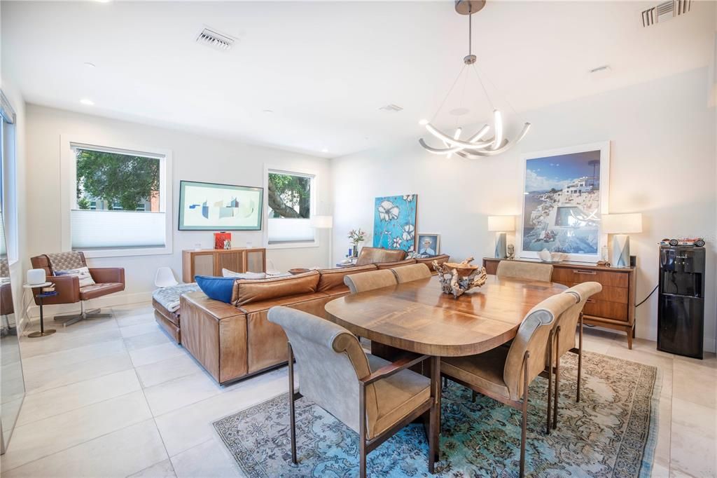 For Rent: $5,500 (3 beds, 2 baths, 2522 Square Feet)