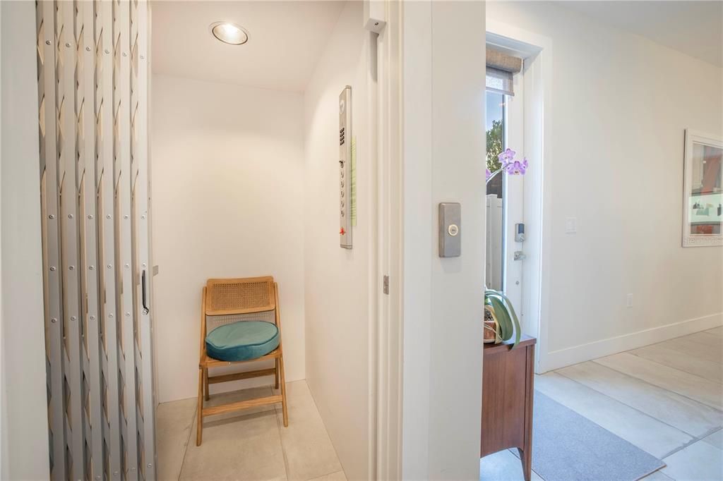 For Rent: $5,500 (3 beds, 2 baths, 2522 Square Feet)