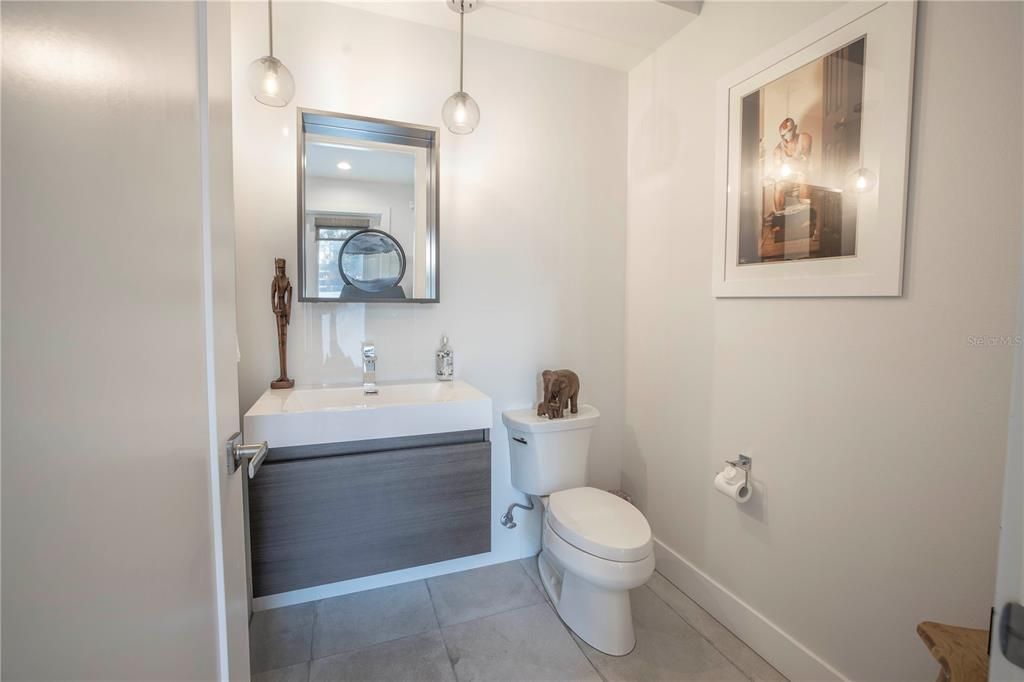 For Rent: $5,500 (3 beds, 2 baths, 2522 Square Feet)