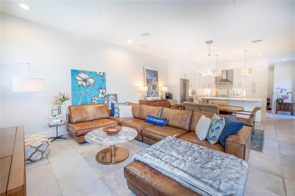 For Rent: $5,500 (3 beds, 2 baths, 2522 Square Feet)