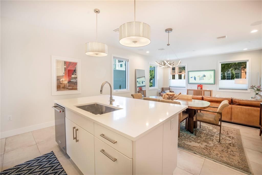 For Rent: $5,500 (3 beds, 2 baths, 2522 Square Feet)