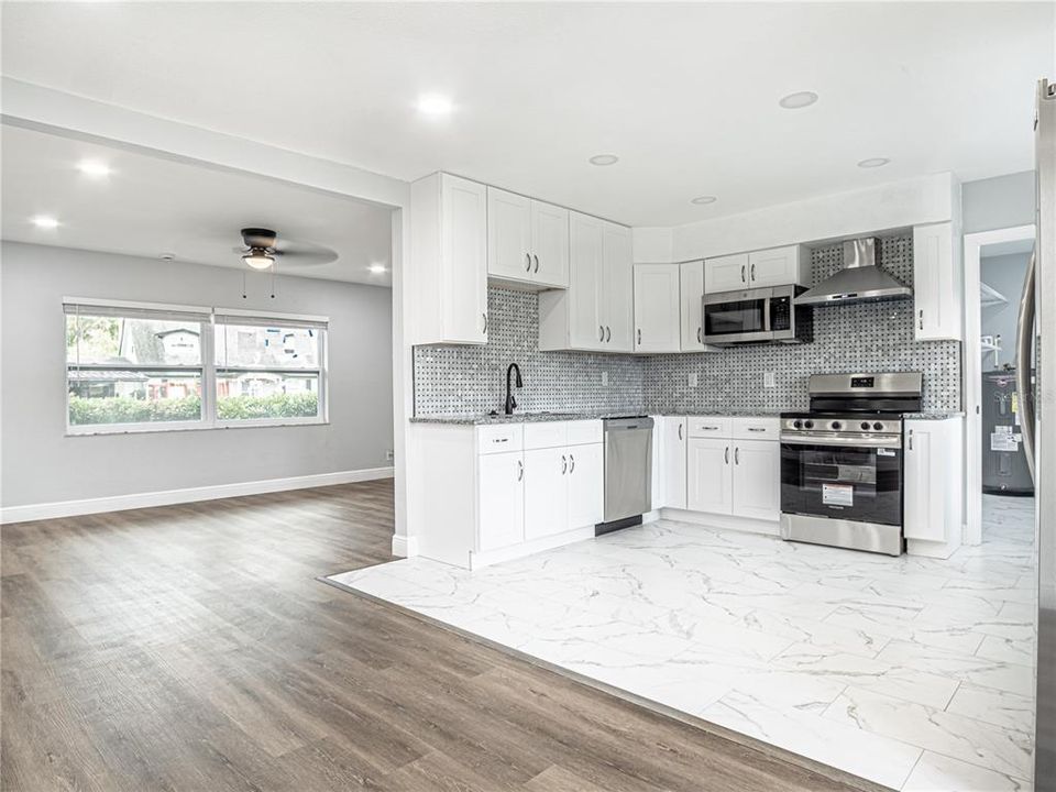 待售: $399,900 (4 贝兹, 3 浴室, 1539 平方英尺)