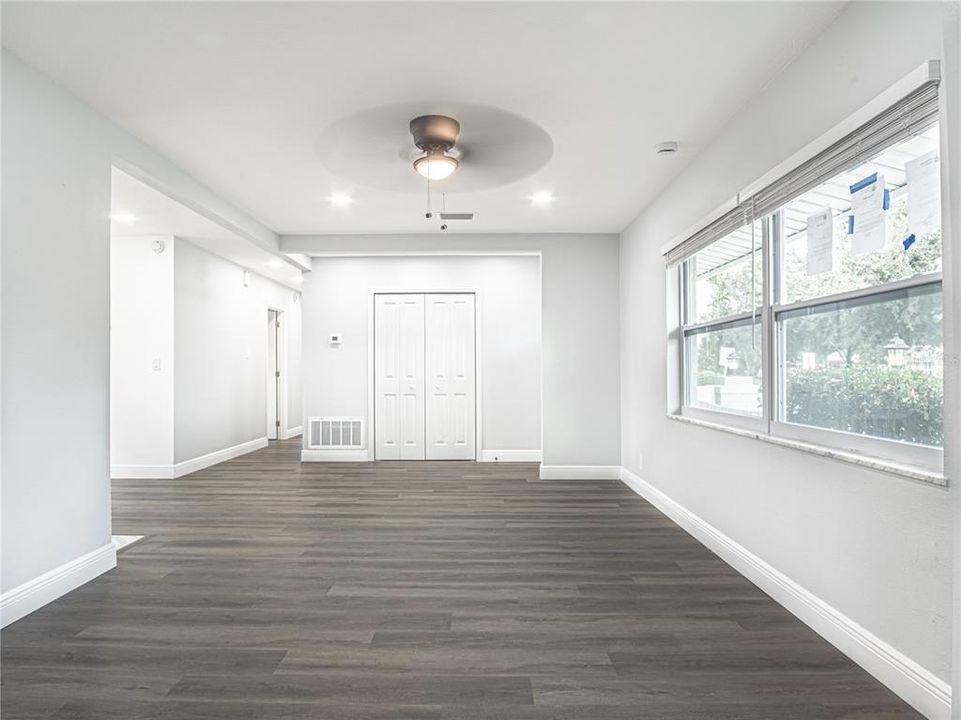 待售: $399,900 (4 贝兹, 3 浴室, 1539 平方英尺)