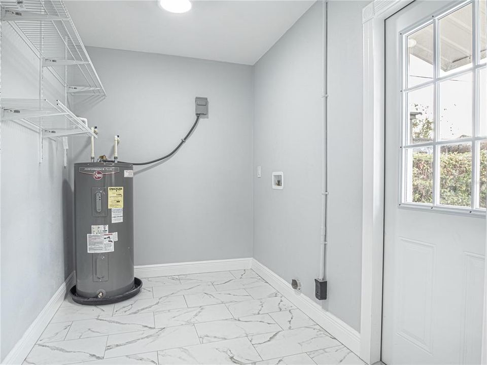 待售: $399,900 (4 贝兹, 3 浴室, 1539 平方英尺)