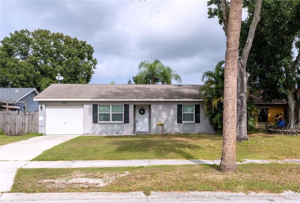 For Sale: $330,000 (2 beds, 2 baths, 1012 Square Feet)