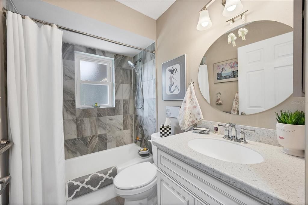 Active With Contract: $330,000 (2 beds, 2 baths, 976 Square Feet)